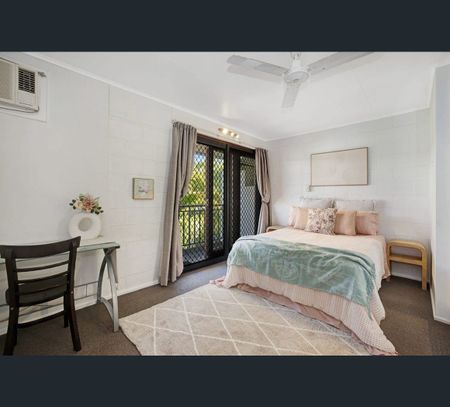 2/28 Rose Street, North Ward, Qld 4810 - Photo 3
