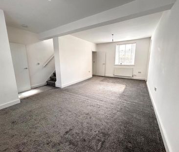 3 bedroom terraced house to rent - Photo 6