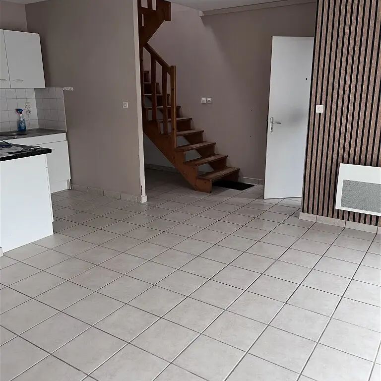 Location maison 3 pièces - 53m² à Callac (22160) - Photo 1