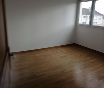 LE MANS SUD T3 2 CHAMBRES CUSINE EQUIPEE SALLE DE DOUCHE CHAUFFAGE ... - Photo 6