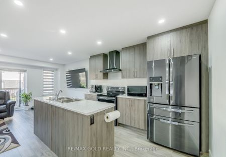 For Lease - 16 Roper Place, Kitchener, Ontario - Photo 4