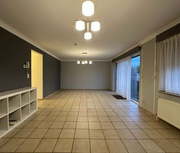 Appartement met 2 slaapkamers en autogarage te Schoonbeek - Foto 1