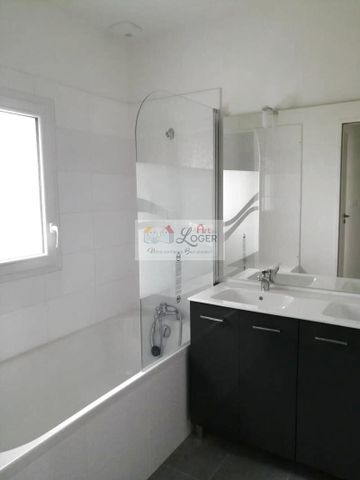 Location Maison 5 pièces 105m² THOUARE SUR LOIRE 44470 - Photo 4