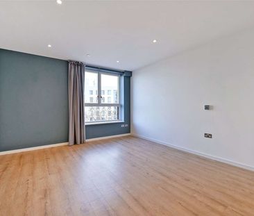 A striking one-bedroom sanctuary in the heart of Bedminster, where ... - Photo 5