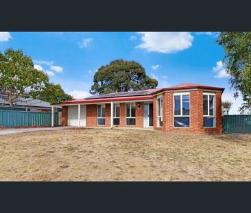 Neat 3 bedroom in quiet area, Easy access to highway - Photo 3