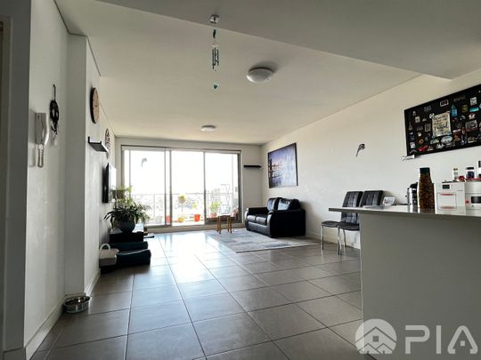 Centre of Parramatta, Modern Apartment, Awesome Specs! - Photo 1