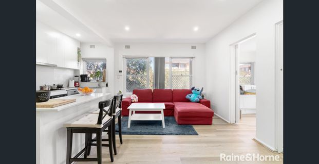 Modern 2 Bedroom Unit Moments from the Beach - Photo 1