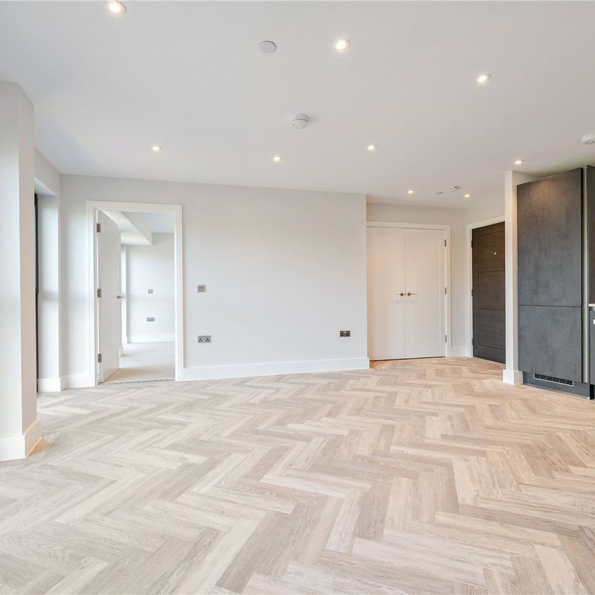 Cockfosters Road, EN4, London - Photo 1