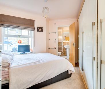 2 bedroom apartment to rent - Photo 6