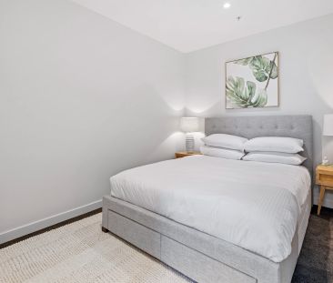 Sleek, Stress-free Inner-City Style Fully Furnished Apartment - Photo 6