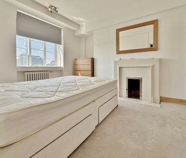 Latymer Court, Hammersmith Road, Hammersmith, London, W6 - Photo 4
