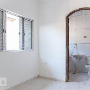 Casa para alugar com 40m², 1 quarto e sem vaga - Foto 2