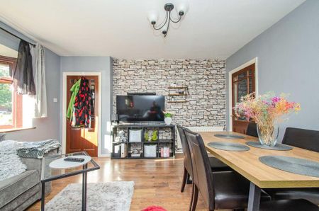 3 bedroom house to rent - Photo 3