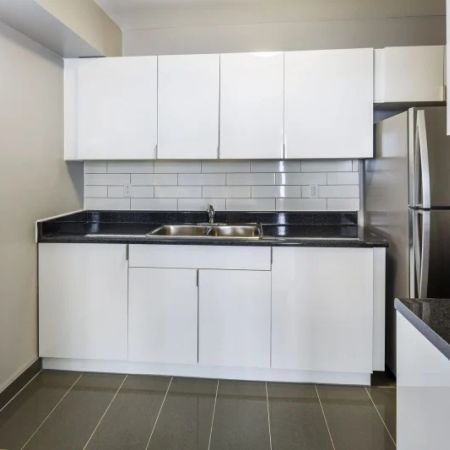 292 Oakdale Ave - Photo 3