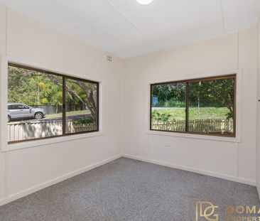 Relaxed Living in a Freshly Updated Home - Photo 3