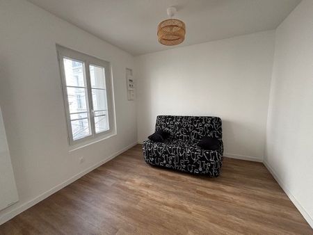 Location Appartement 1 pièce 15m² ANGOULEME 16000 - Photo 2