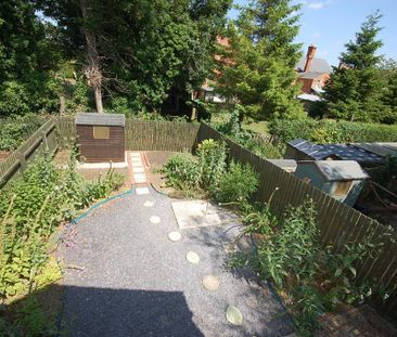 3 bedroom semi-detached house to rent - Photo 4