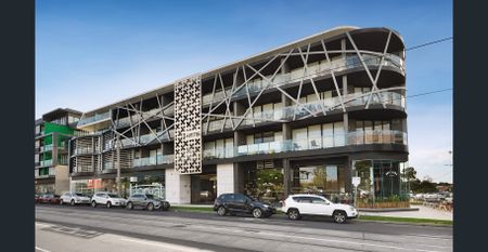 Contemporary Living in Perfect Location - Photo 5