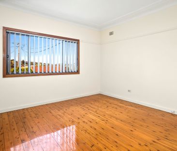 3-Bedroom Family Home in a Convenient Location - Photo 5