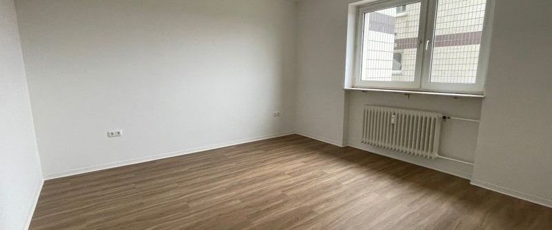 Frisch saniert: Helle 2 Zimmerwohnung mit Blick! - Photo 1