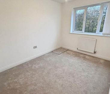 4 bedroom detached house to rent - Photo 3