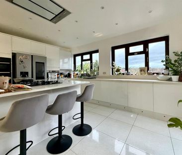 1 bedroom in a house share to rent - Photo 6