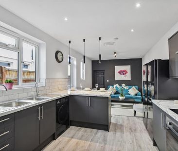 7 bedroom terraced house to rent - Photo 4