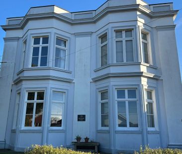 Oaklands Court, Vicarage Street, Broadstairs, CT10 2SG, Kent - Photo 3