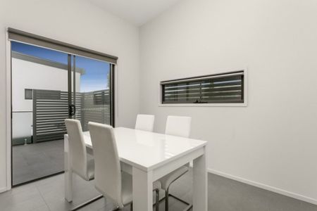 8C Schofield Street, Essendon. - Photo 2