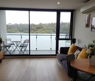 Stunning Riverside Apartment in the Heart of Abbotsford - Photo 3
