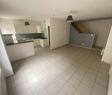 33370 YVRAC - A LOUER MAISON 4 PIECES AVEC COUR - Photo 1