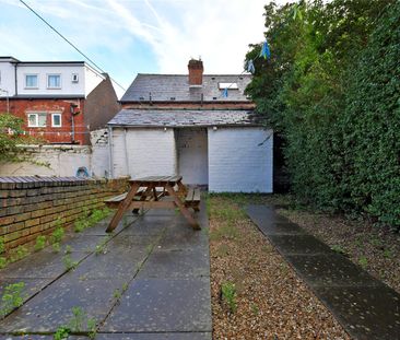 6 bedroom house to rent Shoreham Street, S2 - Photo 1