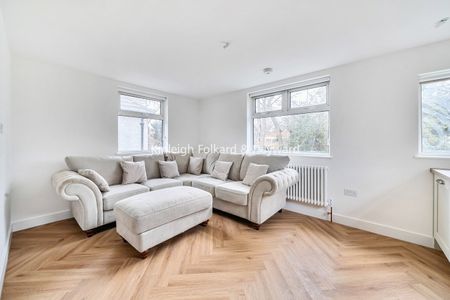 Ellesmere Road, Chiswick, London, W4 - Photo 2