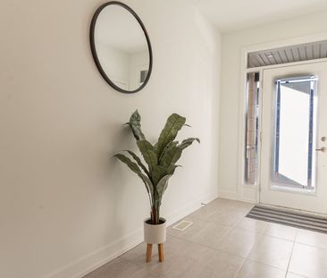 For Lease - 16 NETTLE Crescent, Leitrim, Ontario - Photo 4