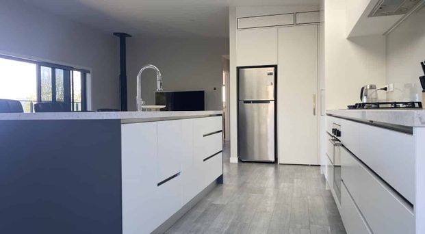 Bayview stunner - Photo 1