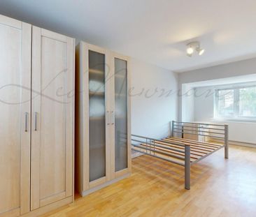 Ambrose Avenue, Golders Green, NW11 - Photo 2