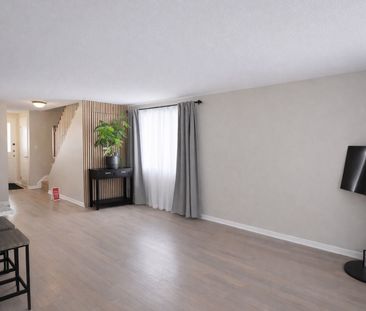 For Lease - 133 Columbia Road, Barrie, Ontario - Photo 2