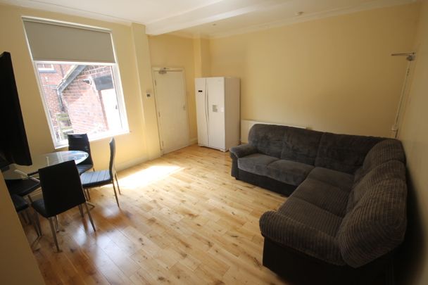 Lucas Place, Woodhouse, Leeds, LS6 2JB - Photo 1
