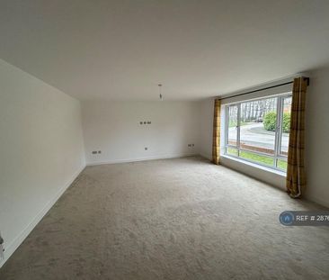 5 bedroom detached house to rent - Photo 1