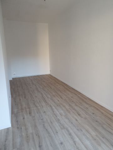 Location Appartement 2 pièces 56m² ST OMER 62500 - Photo 5