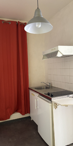 BAYONNE CENTRE VILLE - T2 VIDE A L'ANNEE à louer de 2 pièce(s) sur 51 m² - Photo 4