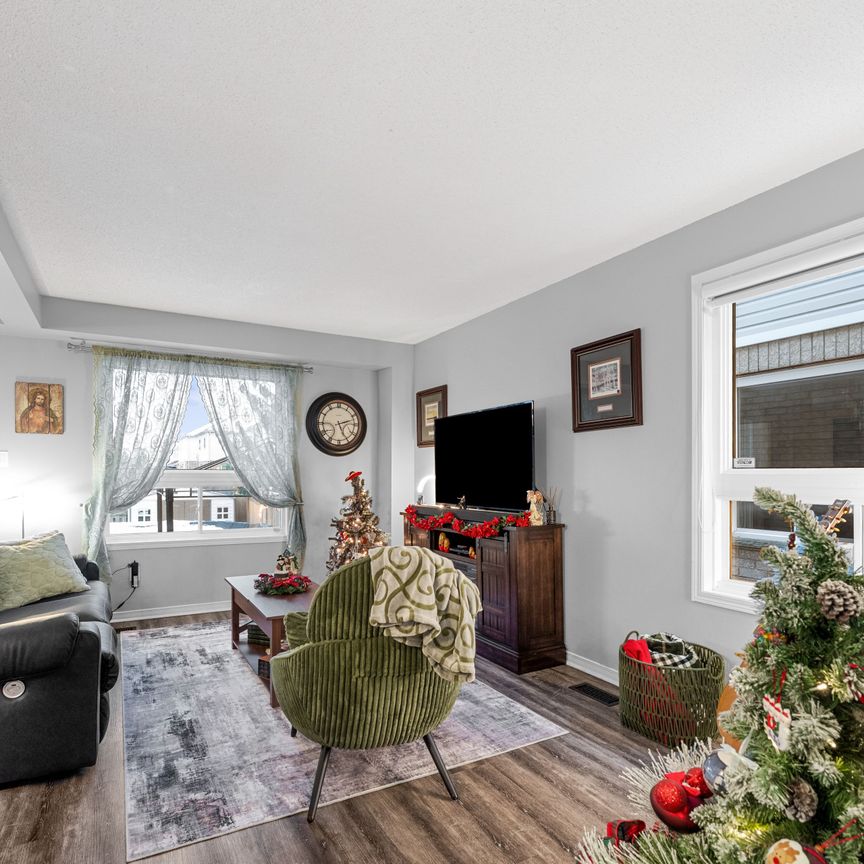 For Lease - 1720 Northfield Avenue, Oshawa, Ontario - Photo 1