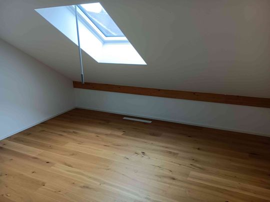 5.5 Zimmer, 144 m², 1. Stock - Photo 1