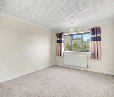Royan House, The Street, Poringland, Norwich, Norfolk, NR14 - Photo 6