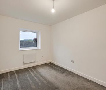 1 Bed Flat - Photo 6