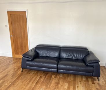 1 Bed Flat, Whitehorse Lane, SE25 - Photo 1