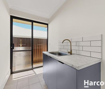 22 Lillypilly Loop, Sinagra, WA 6065 - Photo 4