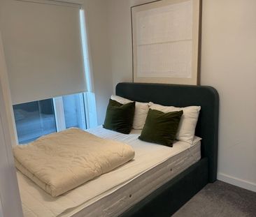 Room in a Shared Flat, Starling Heights, IG3 - Photo 2