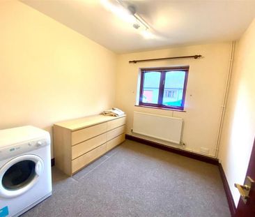 3 bedroom barn conversion to rent - Photo 2