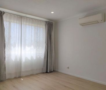 Three Bedroom Townhome - Photo 3